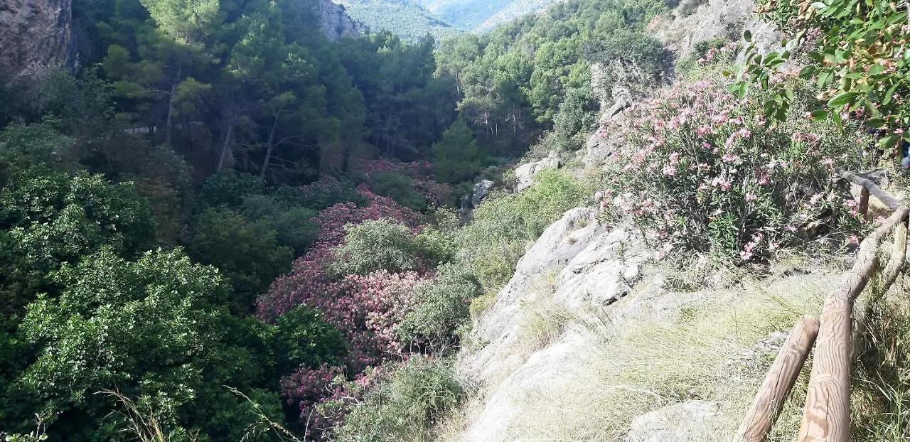 Hostal Rural De Cuadros Bedmar y Garciez 0*,  Espanha